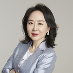 Diane Wang (Founder, Chairperson & CEODHgate)